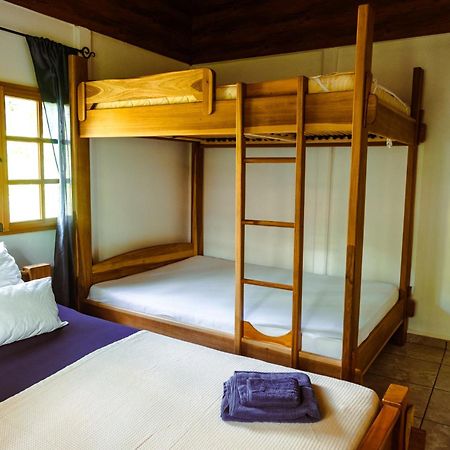 Hotel Pura Vida Vegana à Cahuita Extérieur photo